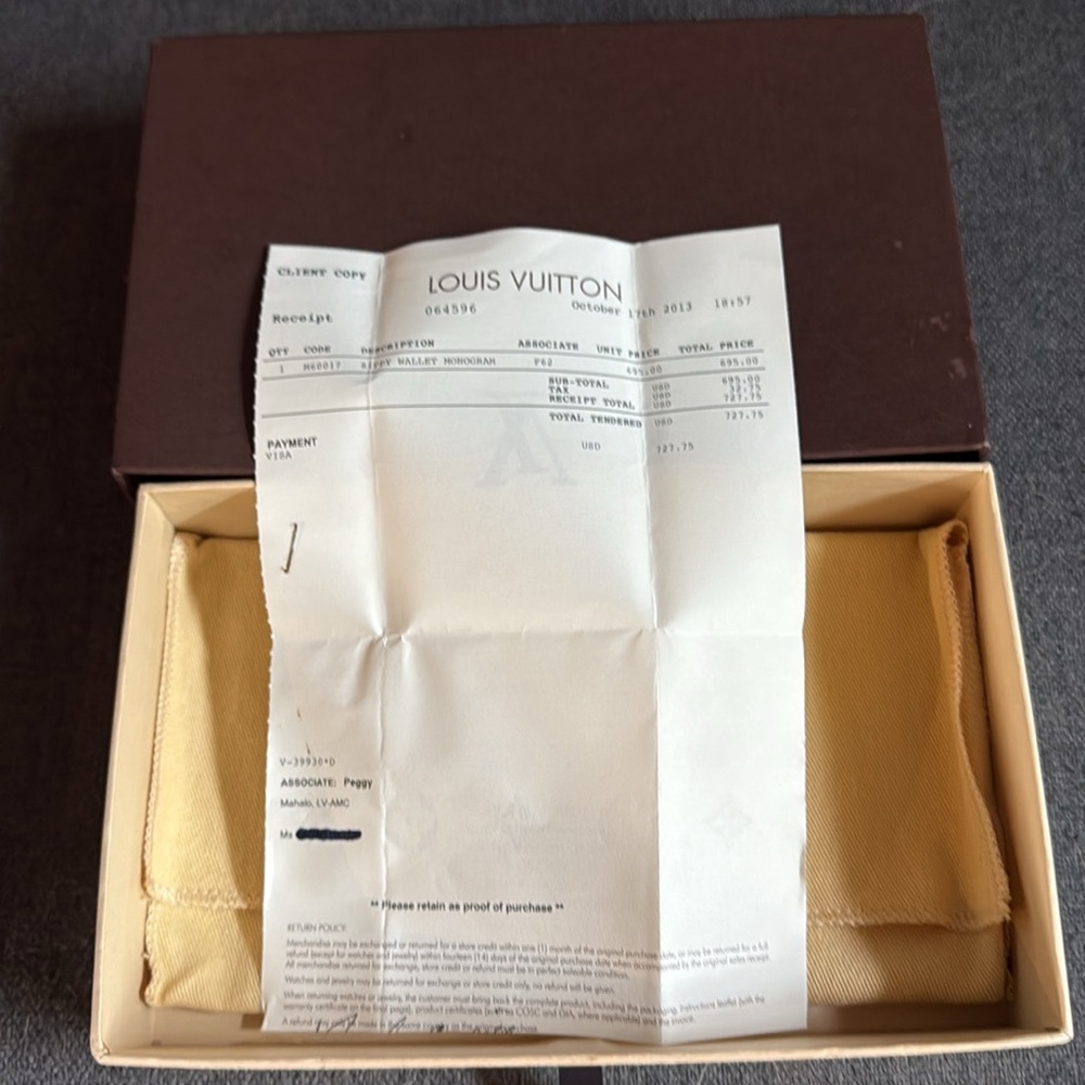 Authentic Louis Vuitton Zippy Wallet Monogram - Picture 8 of 9